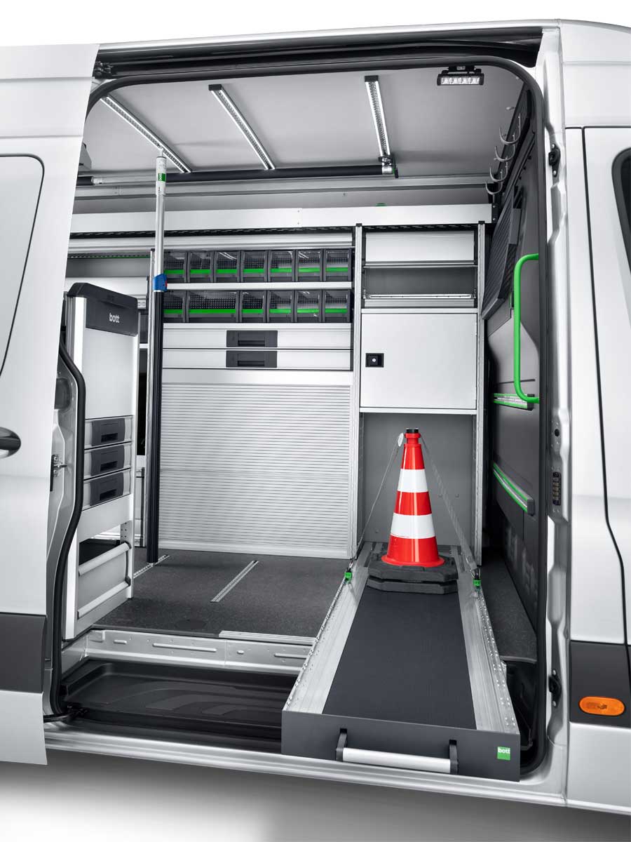 Lådorna i fordonsutrustningen bott vario3 kan också användas för att säkra skrymmande last för transport.