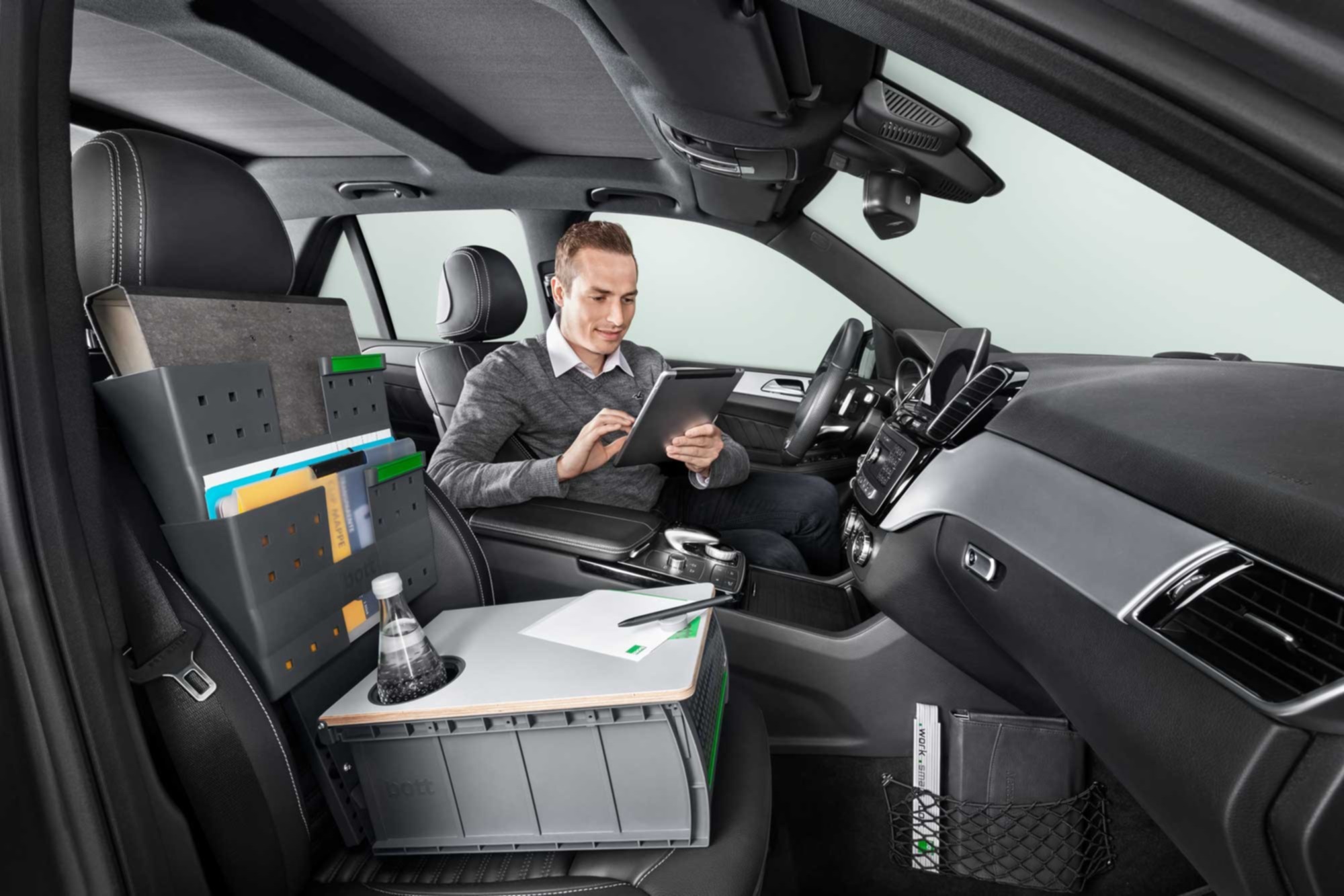 Med bilinredning från bott kan du utforma din Fiat Doblo till en optimal mobil arbetsplats